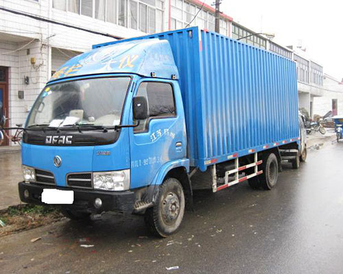 3吨箱式货车